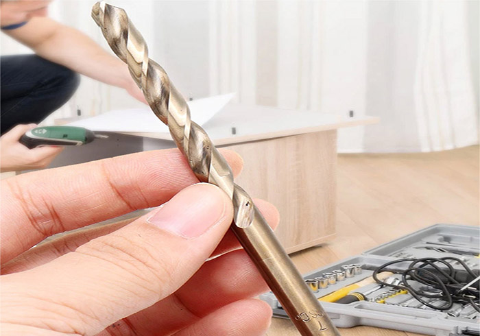 Precautions for using drill bits safely